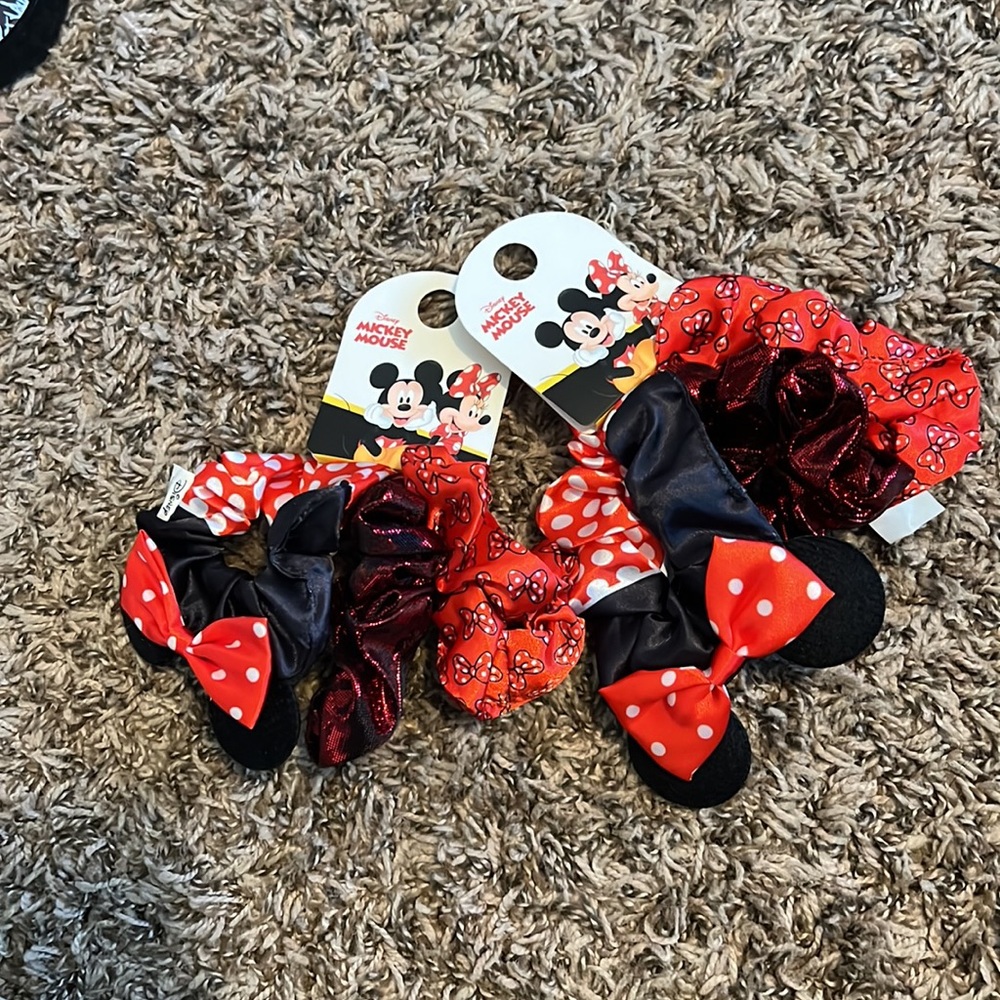 NWT Disney Scrunchies Mickey and Minnie Mouse Ears 2 packs of 3 (6 Total)